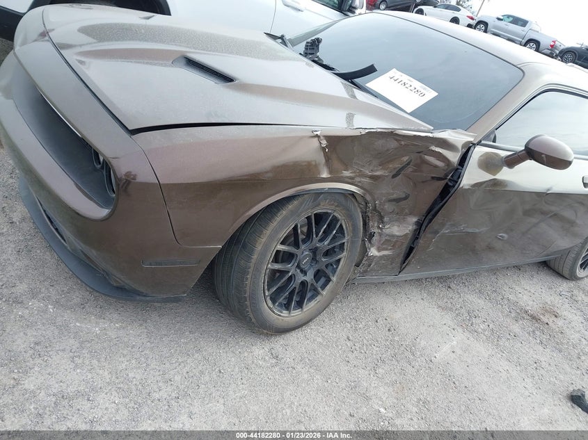 2018 Dodge Challenger Sxt VIN: 2C3CDZAG0JH236053 Lot: 44182280
