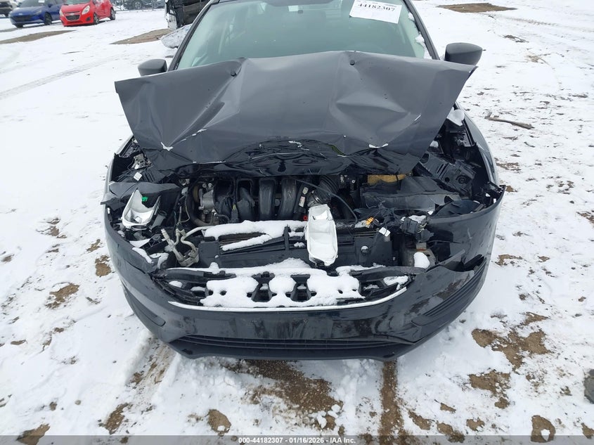 VIN 1FADP3E20JL298967 2018 FORD FOCUS S