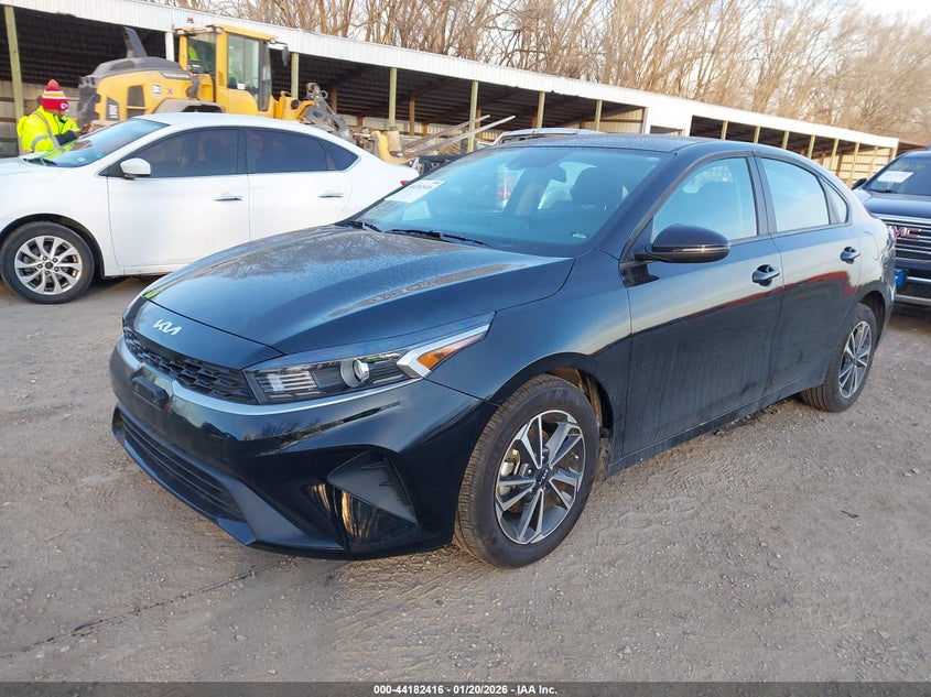 2024 Kia Forte Lxs