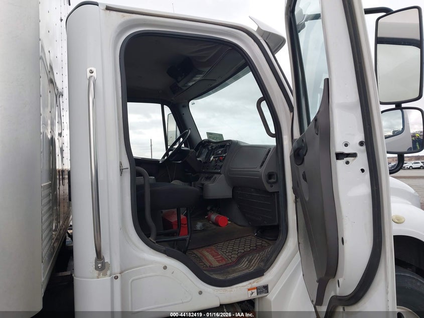 2015 Freightliner M2 106 Medium Duty