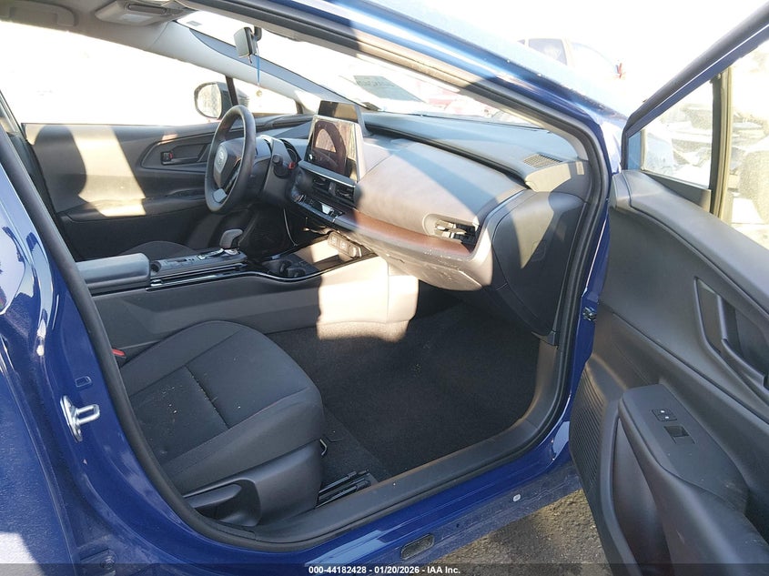 2025 Toyota Prius Plug-In Hybrid Se