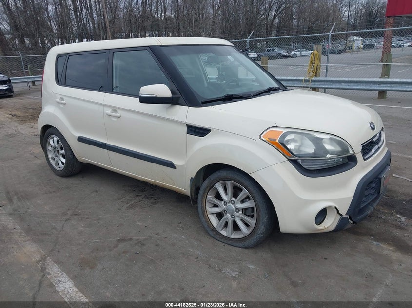 2013 Kia Soul +