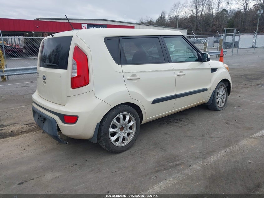2013 Kia Soul +