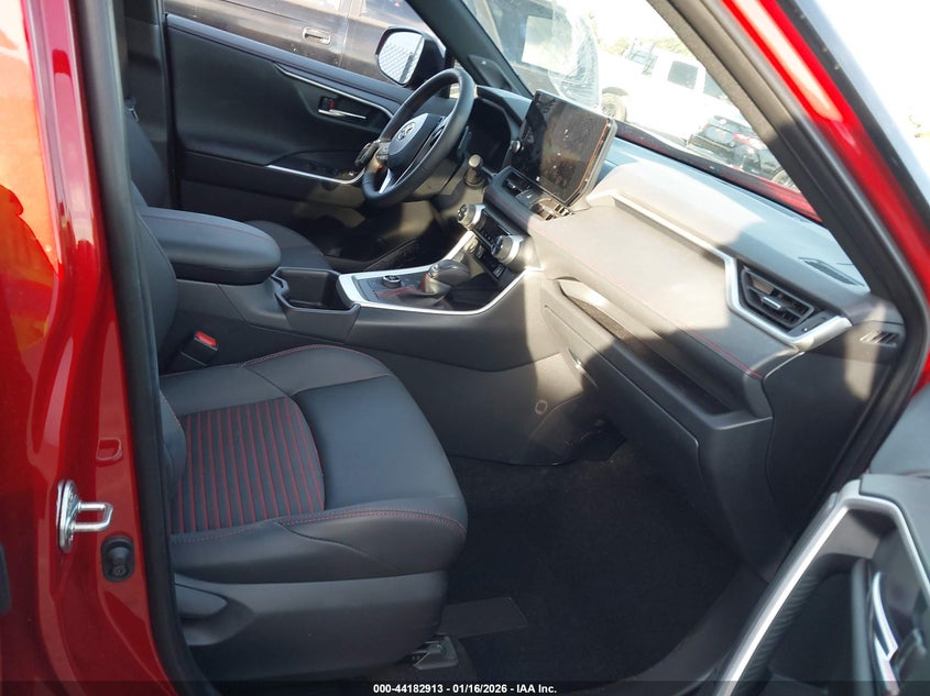 2025 Toyota Rav4 Plug-In Hybrid Xse