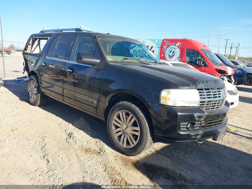 2011 Lincoln Navigator L