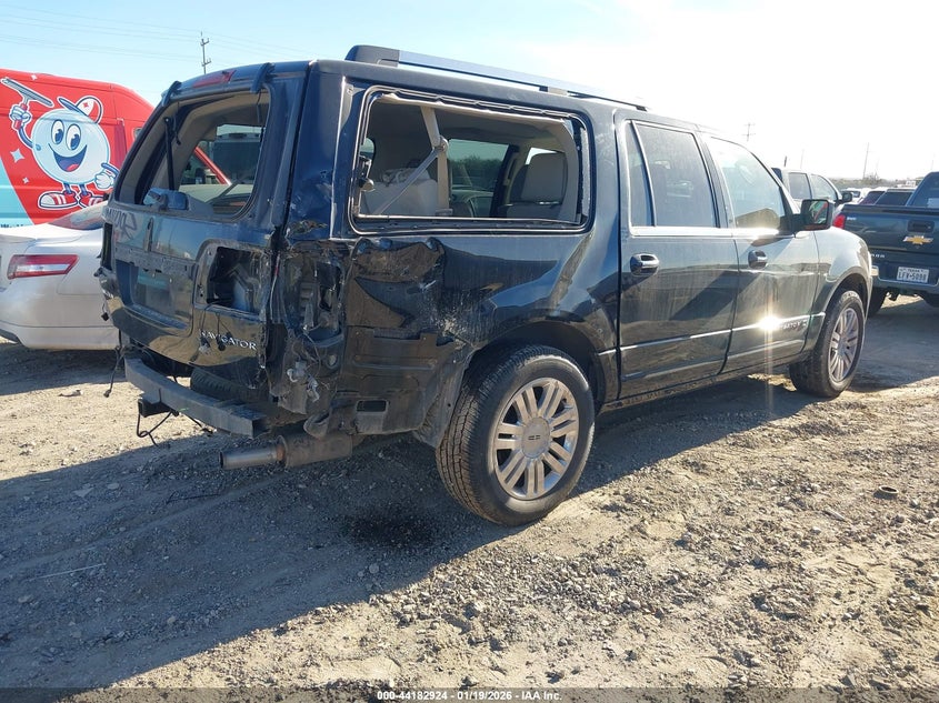 2011 Lincoln Navigator L
