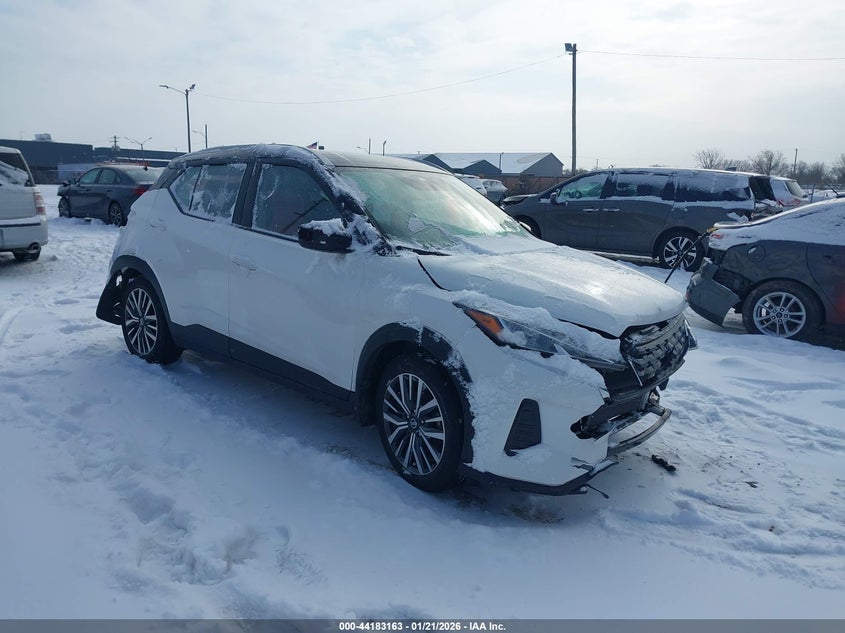 2021 NISSAN KICKS SV XTRONIC CVT