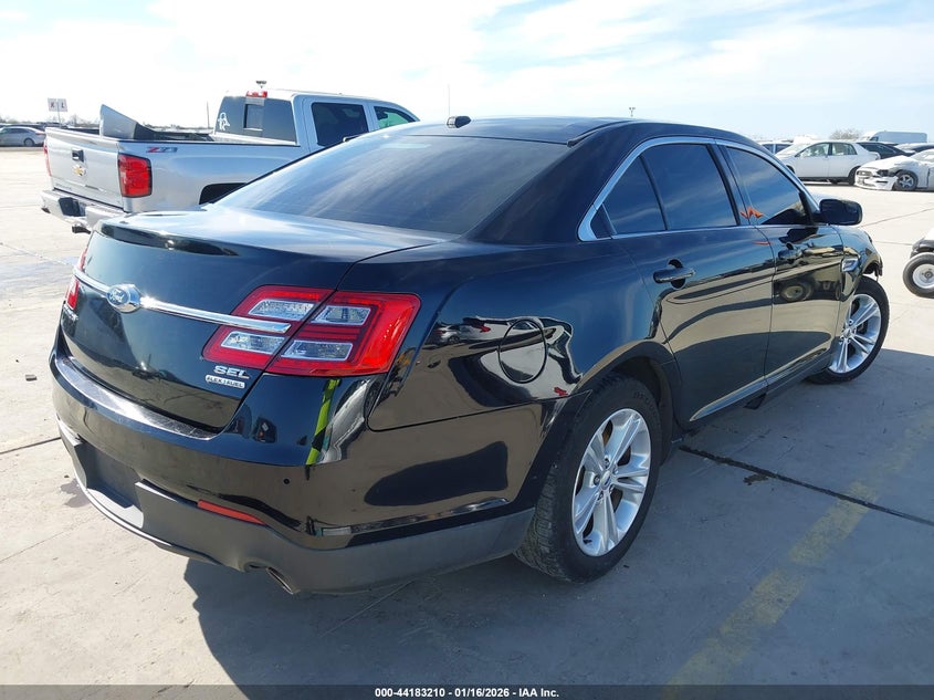 2016 Ford Taurus Sel