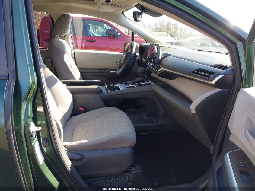 2021 Toyota Sienna Le