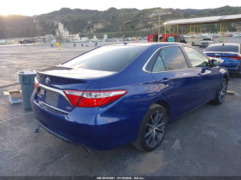2015 Toyota Camry Xse