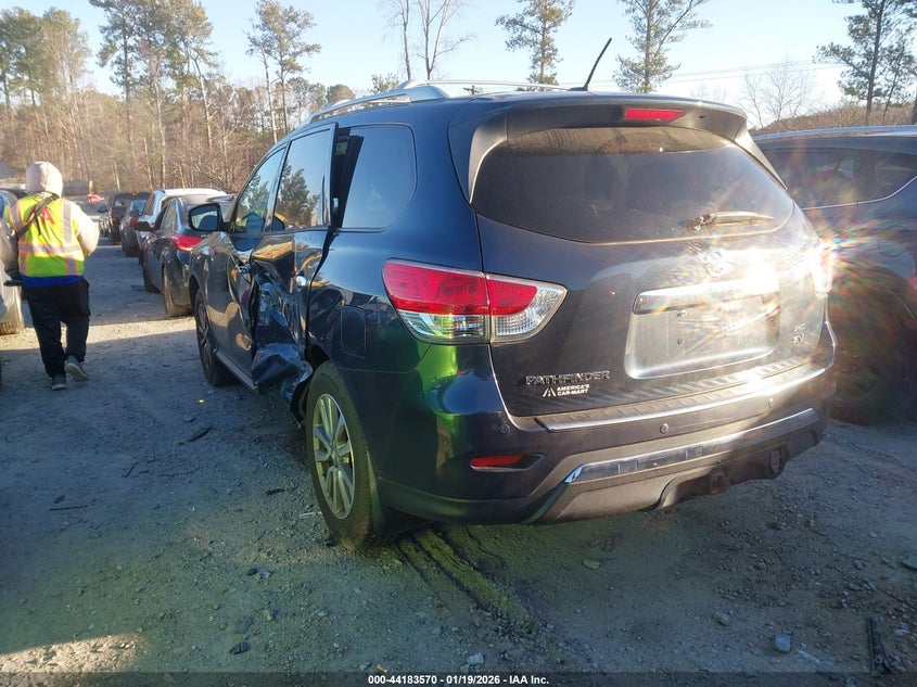 2016 Nissan Pathfinder Sv