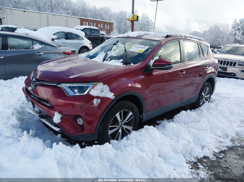 2018 Toyota Rav4 Adventure/Xle