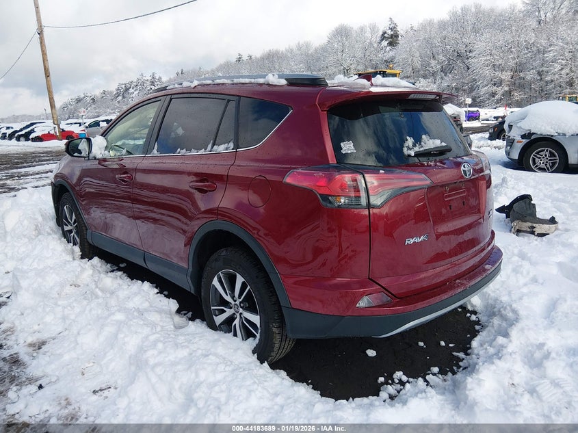 2018 Toyota Rav4 Adventure/Xle