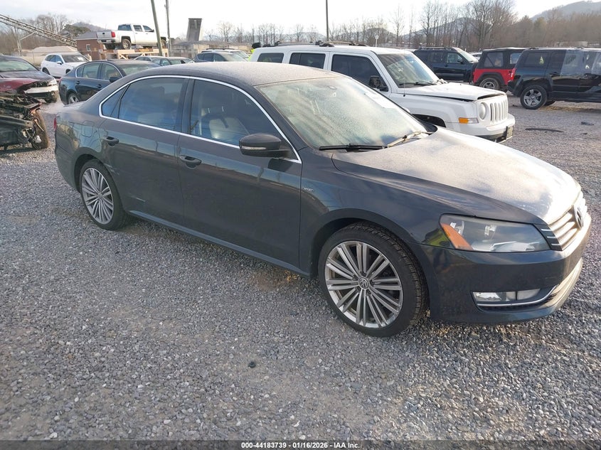2014 Volkswagen Passat 1.8T Sport
