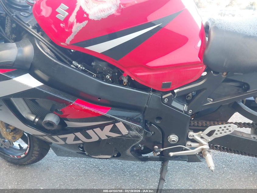 2005 Suzuki Gsx-R600 K VIN: JS1GN7CA652110019 Lot: 44183785