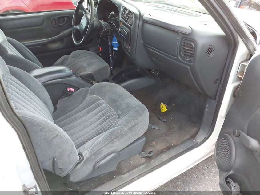 2001 Chevrolet S-10 Ls