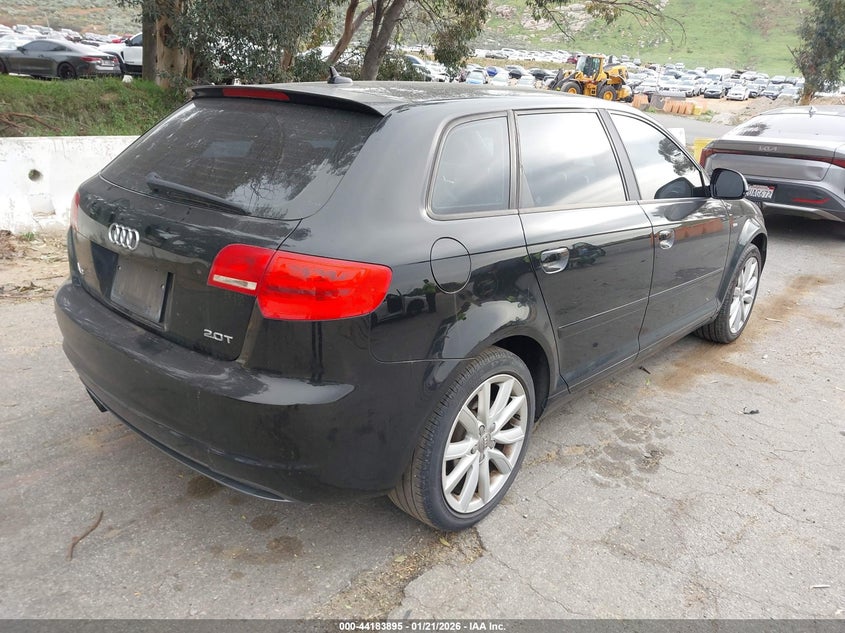 Vin: waubeafm8aa131616, lot: 44679886, audi a3 2.0t premium 20104