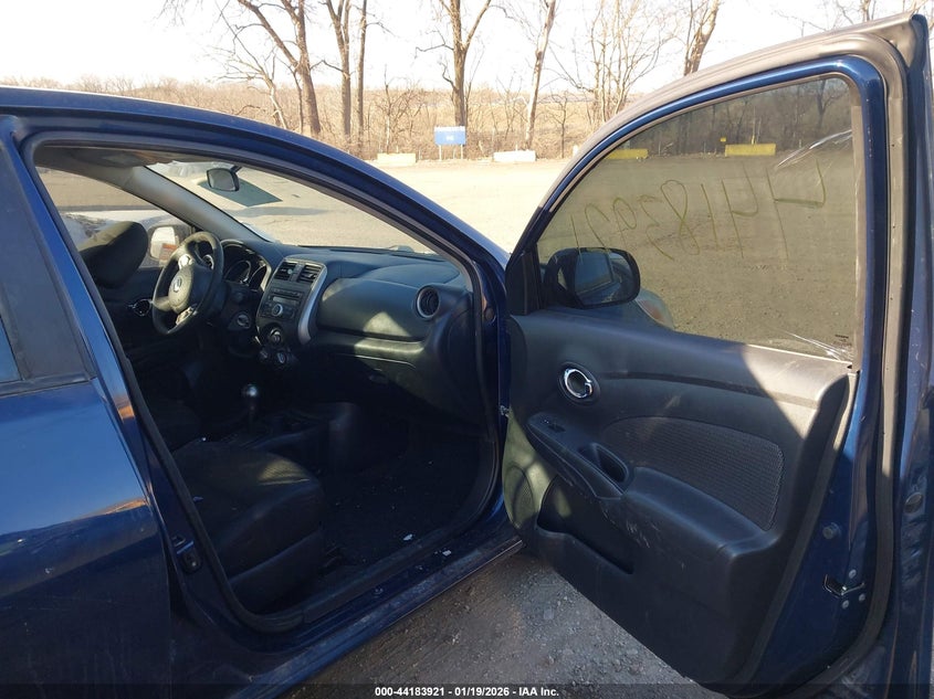 2013 Nissan Versa 1.6 Sv