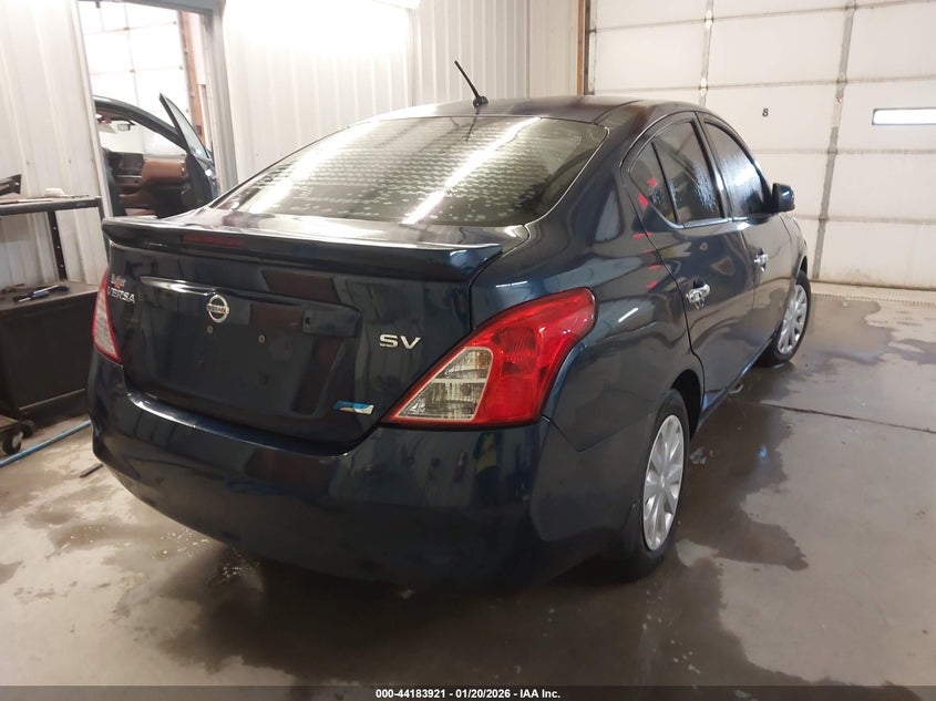 2013 Nissan Versa 1.6 Sv