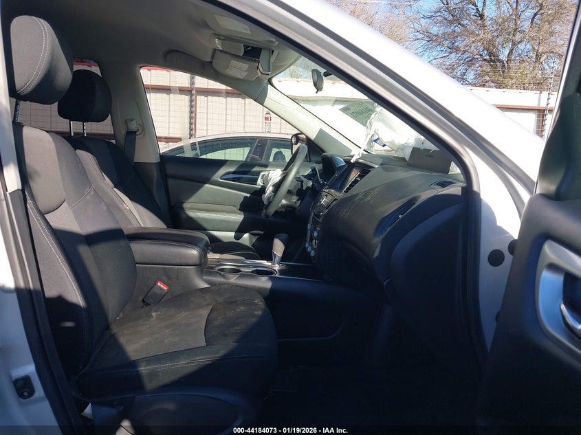 2018 Nissan Pathfinder S