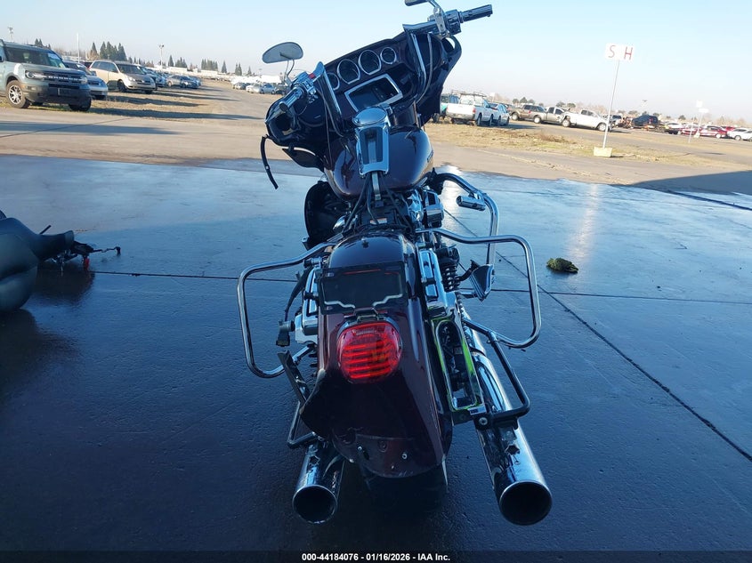 2018 Harley-Davidson Flhtk Ultra Limited VIN: 1HD1KED37JB667913 Lot: 44184076