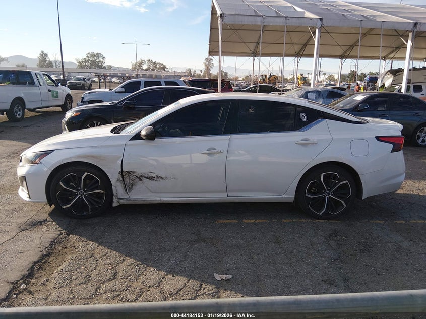 VIN 1N4BL4CV9RN340901 2024 NISSAN ALTIMA SR FWD