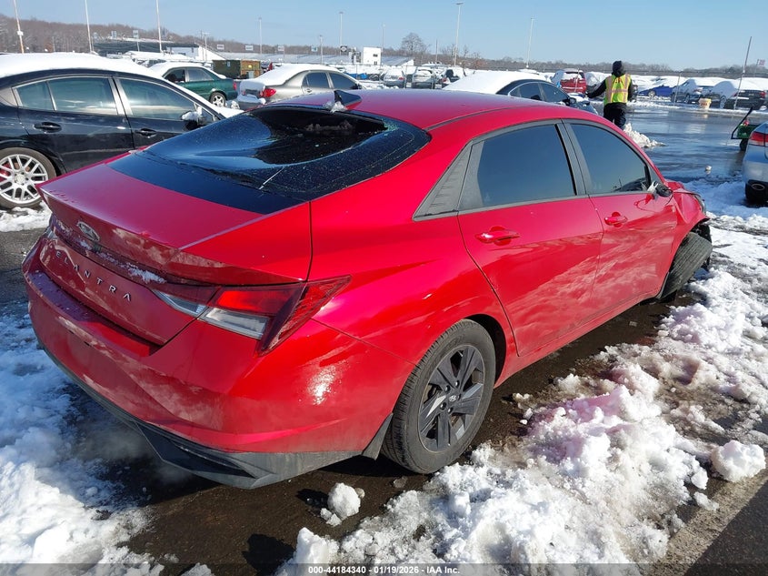 2022 Hyundai Elantra Sel