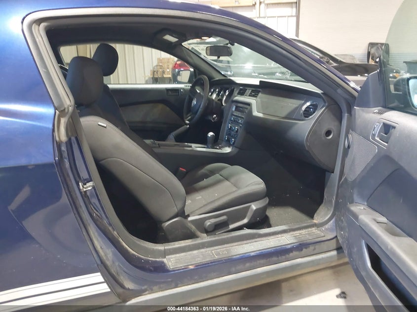 2012 Ford Mustang V6