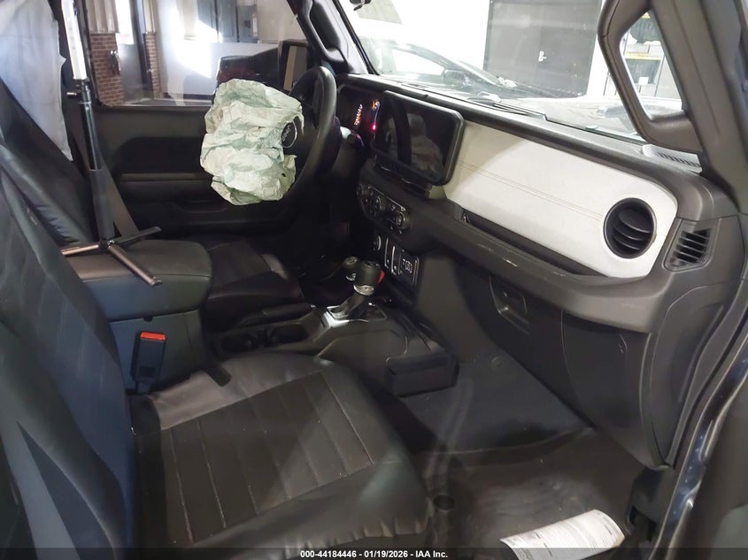 2025 Jeep Wrangler 2-Door Sport 4X4