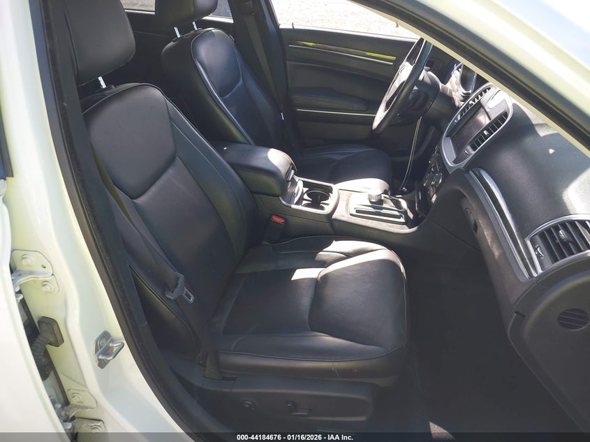 2019 Chrysler 300 Limited