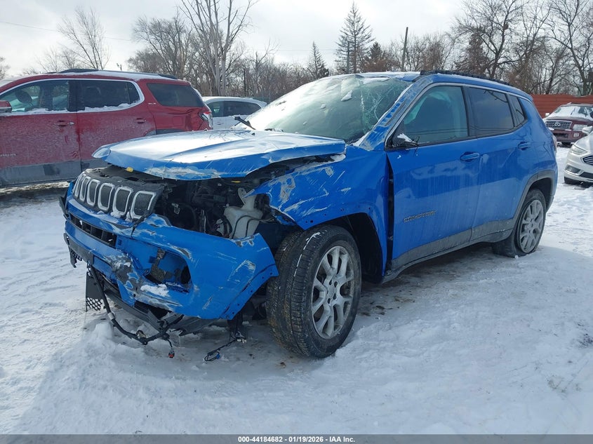 2022 Jeep Compass Latitude Lux 4X4