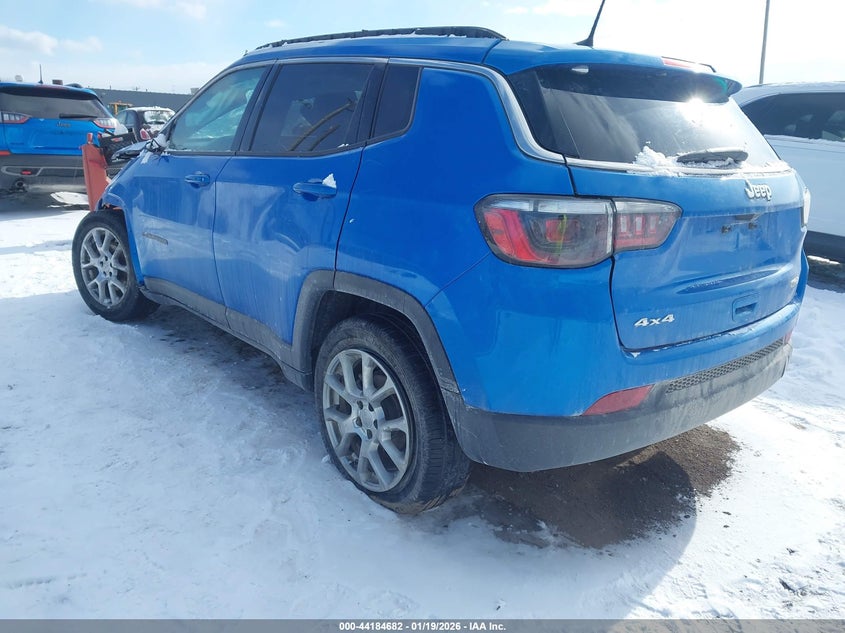 2022 Jeep Compass Latitude Lux 4X4