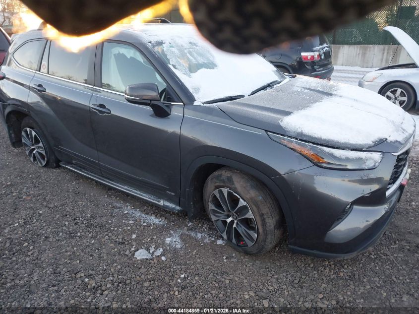 2025 Toyota Highlander Hybrid