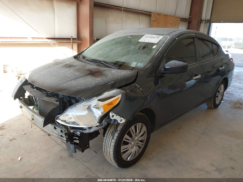2015 Nissan Versa 1.6 Sv