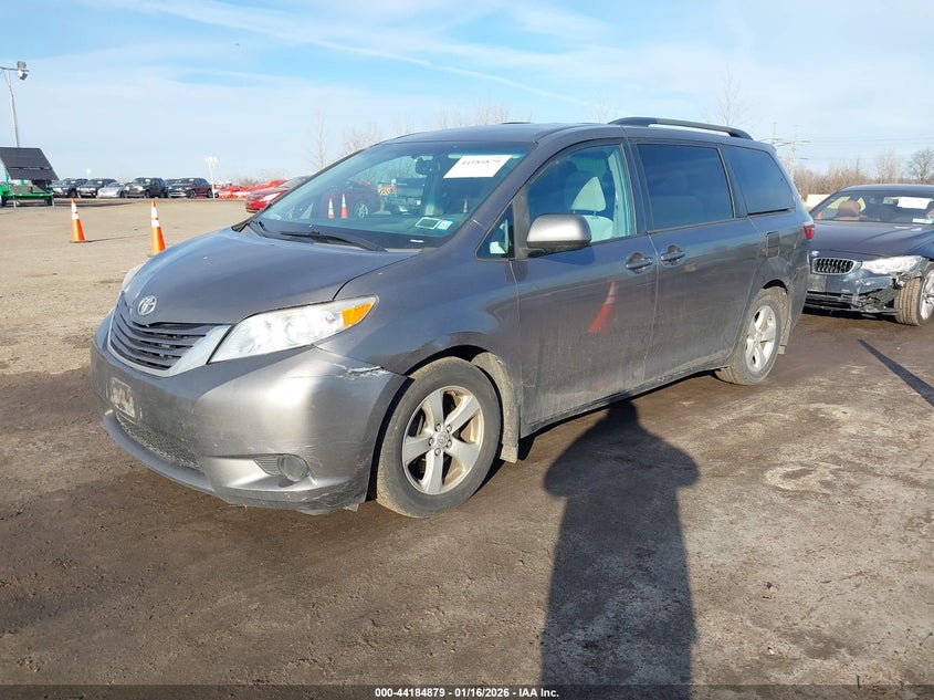 2017 Toyota Sienna Le 8 Passenger