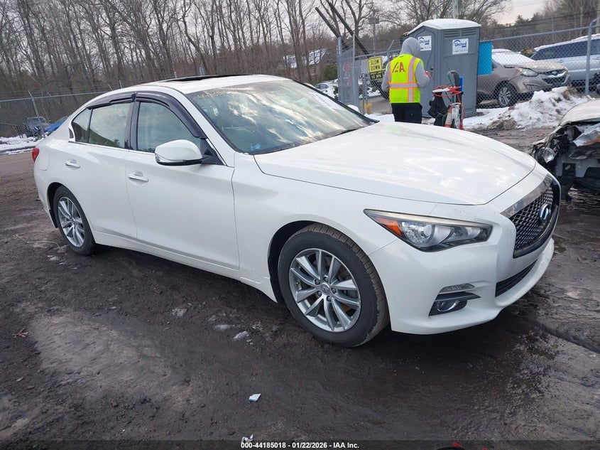 2015 Infiniti Q50 Premium