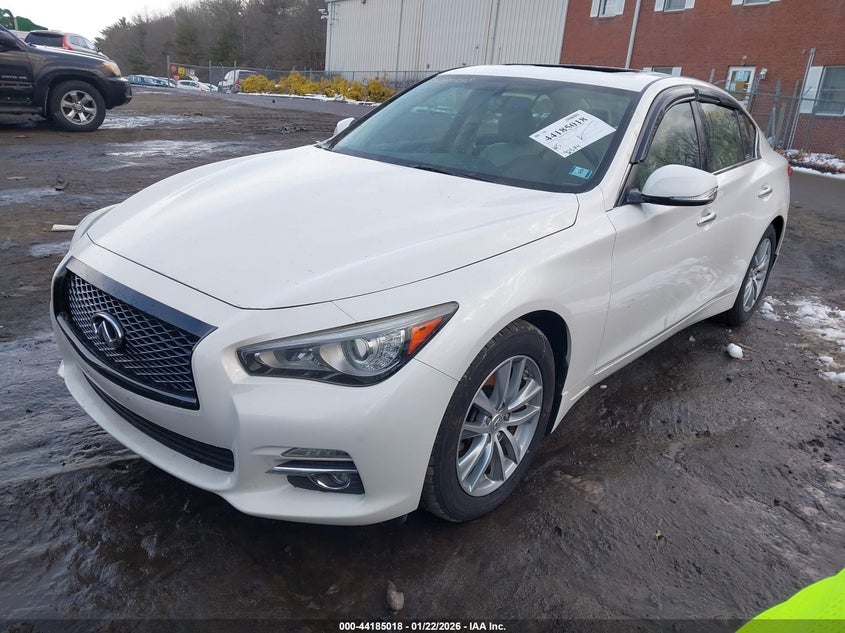 2015 Infiniti Q50 Premium