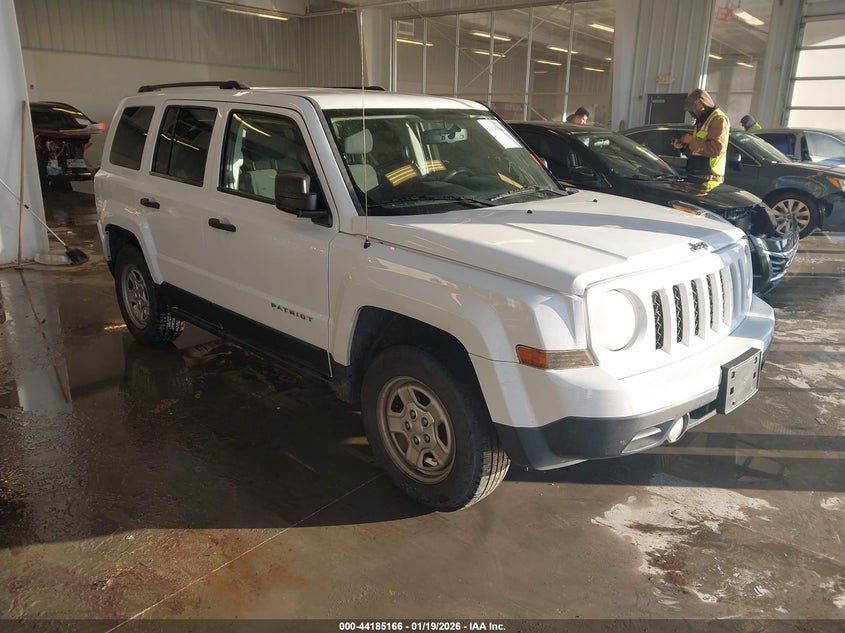1C4NJRBB0CD598111 JEEP PATRIOT Photo 1