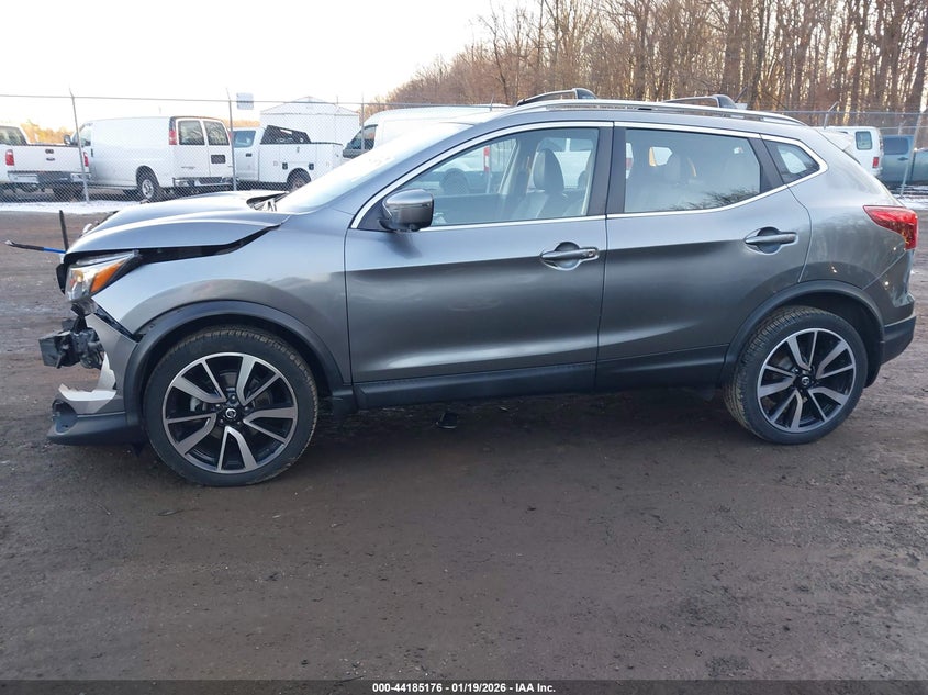 2018 Nissan Rogue Sport - view 14