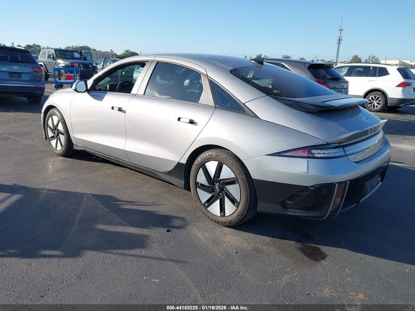 2023 Hyundai Ioniq 6 Se