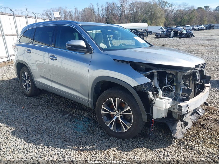 2016 Toyota Highlander Xle V6