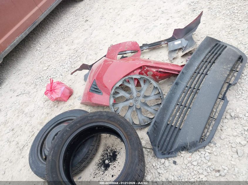 2018 Toyota Corolla Le VIN: 5YFBURHE0JP773060 Lot: 44185544