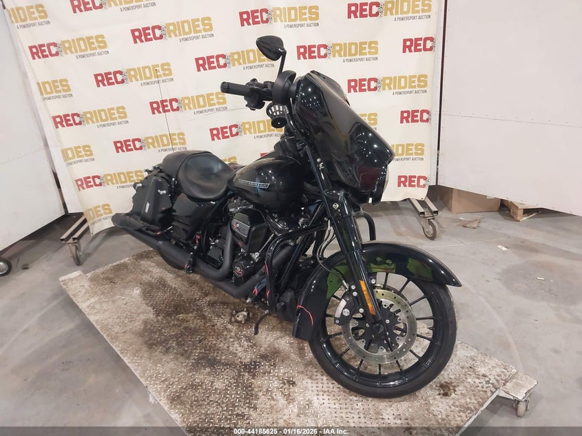 2018 Harley-Davidson FLHXS