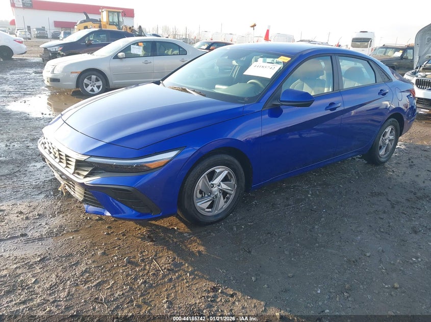 2025 Hyundai Elantra Se