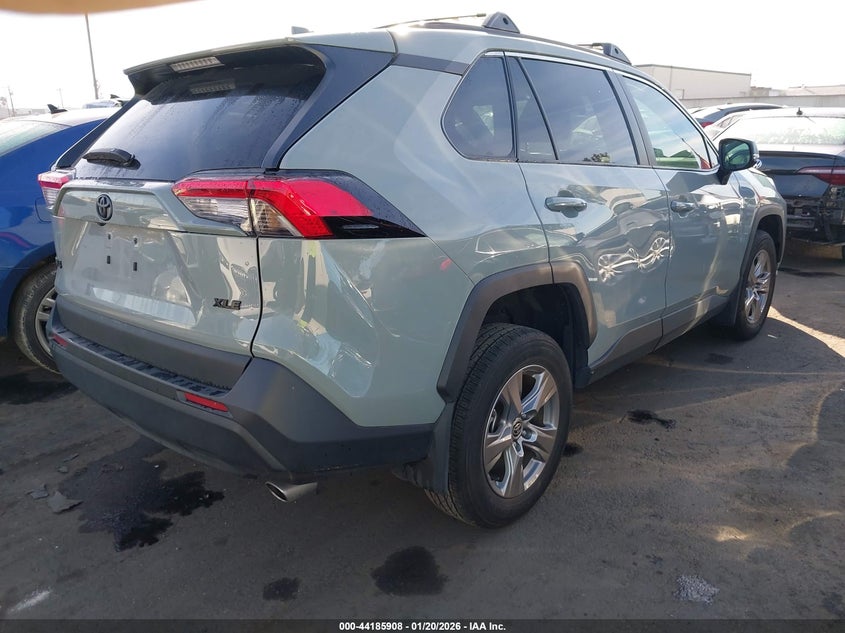 VIN 2T3W1RFV1PW295954 2023 TOYOTA RAV4 XLE