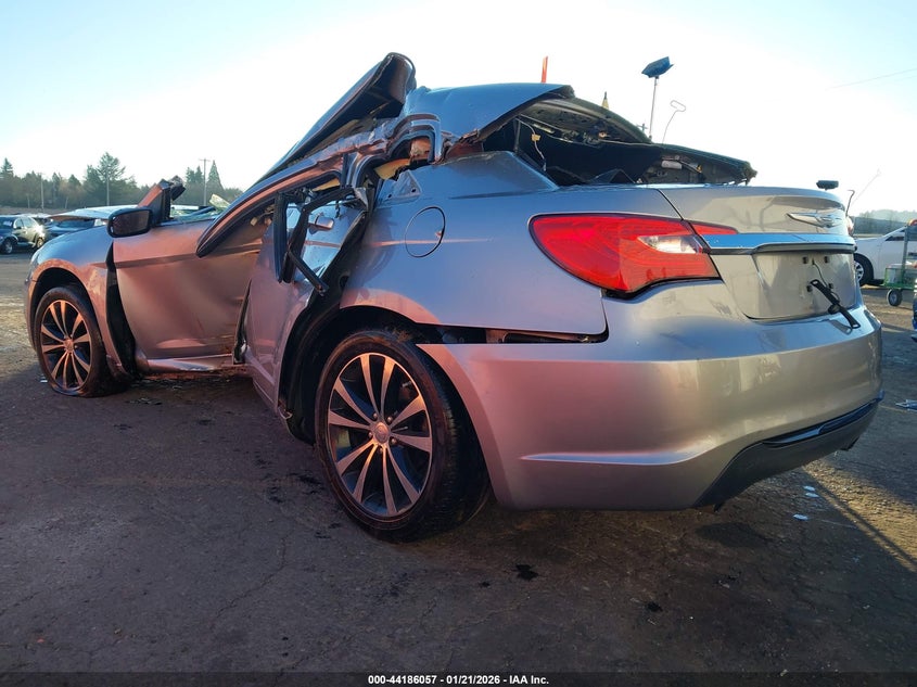 2014 Chrysler 200 Touring