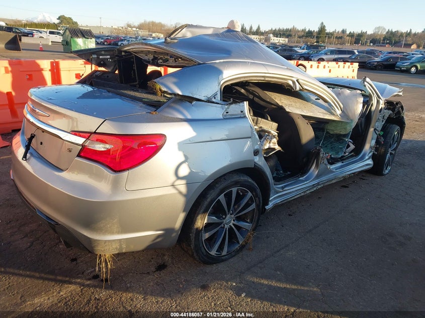 2014 Chrysler 200 Touring