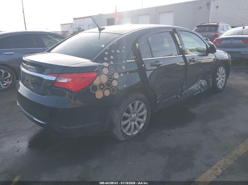 2013 Chrysler 200 Touring