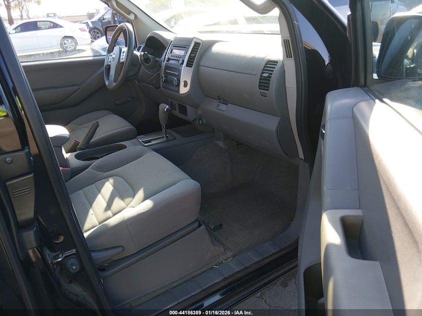 2014 Nissan Frontier S