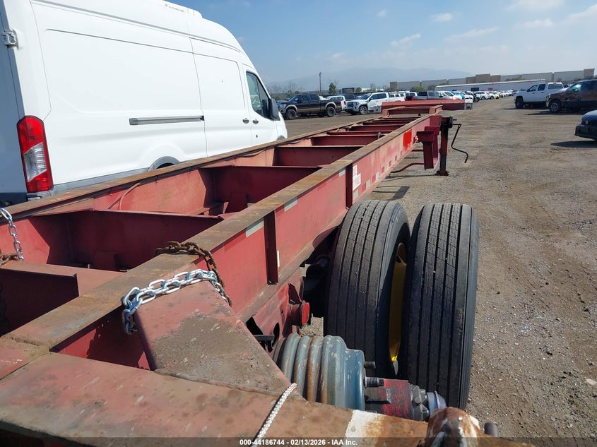 1989 FRUEHAUF CONTAINER CHASSIS auction photo 5
